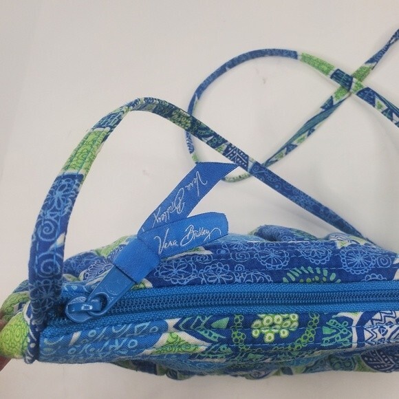Vera Bradley Frannie in Doodle Daisy  Small Crossbody Shoulder Bag  5x9 - Picture 2 of 3